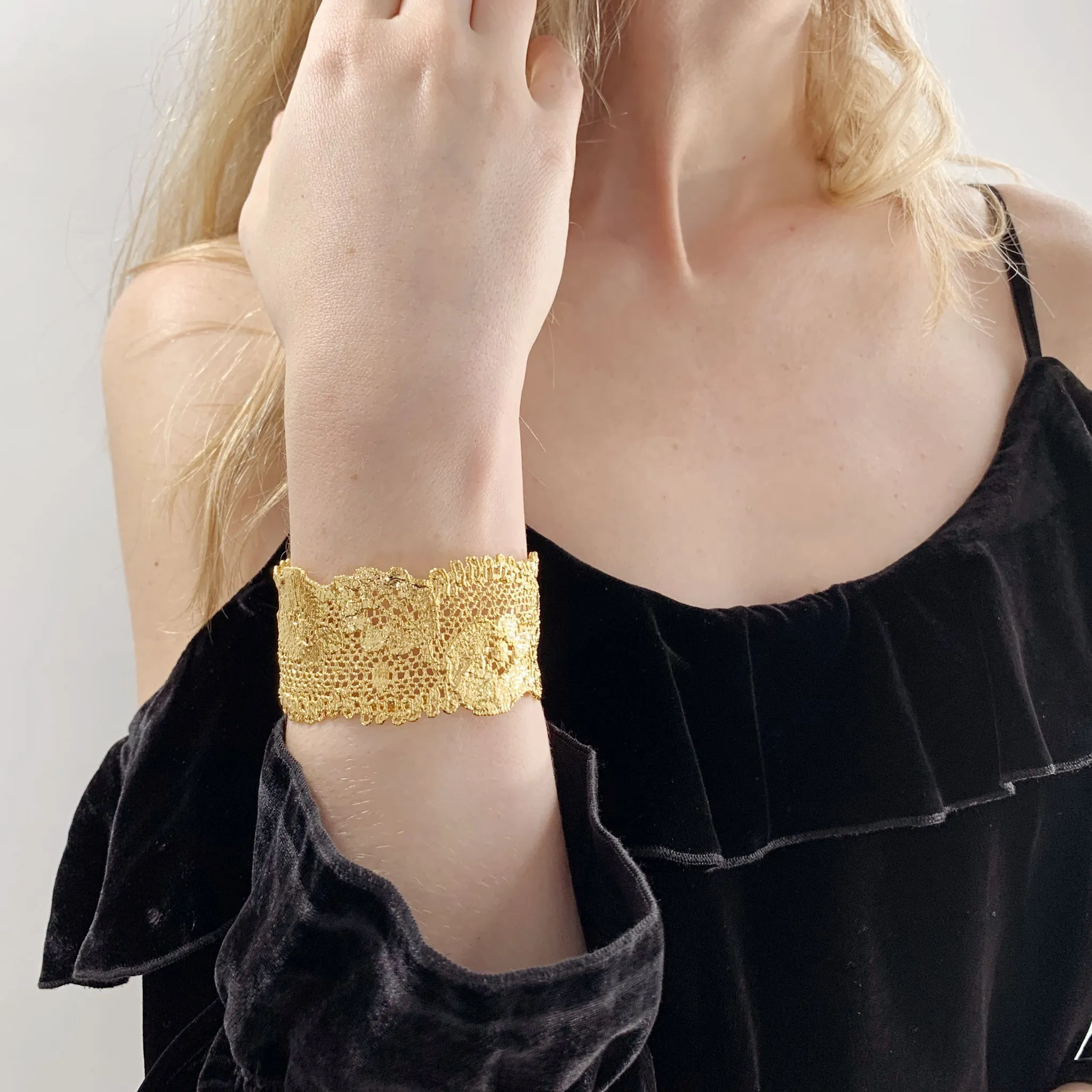 Donna - Lace Flower Cuff Bracelet in 24k gold or rose gold