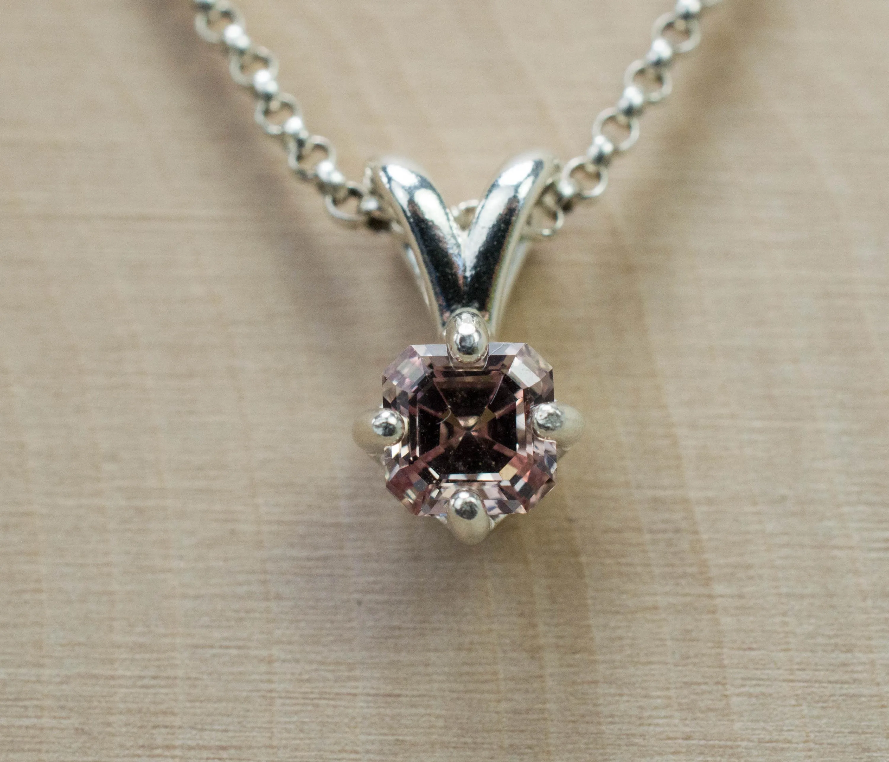 Dragon Garnet Pendant; Natural Untreated Tanzania Fluorescent Garnet; 0.970cts