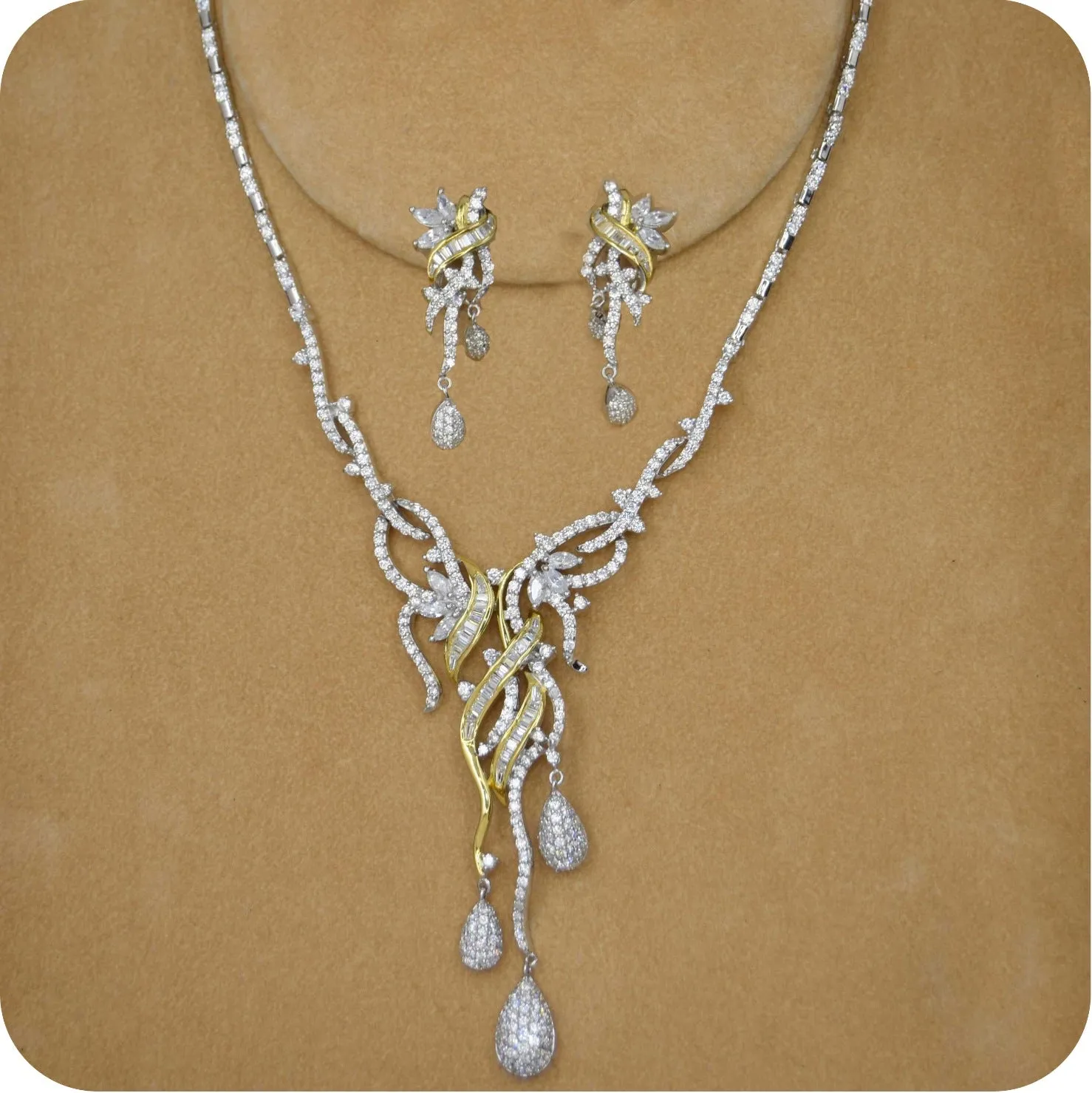 Exquisite Drop Necklace and Earring Set