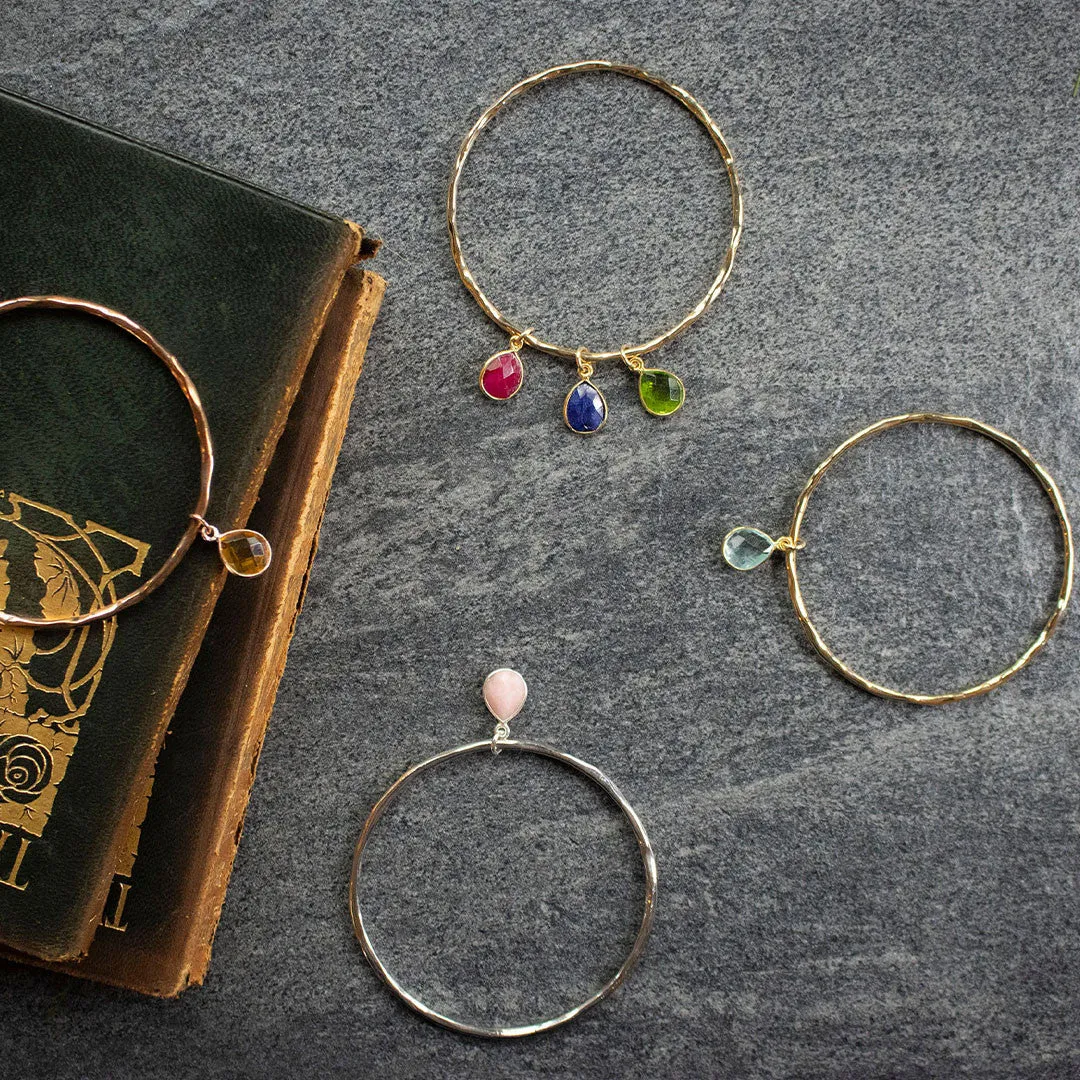 Garnet Charm Bangle Silver | January