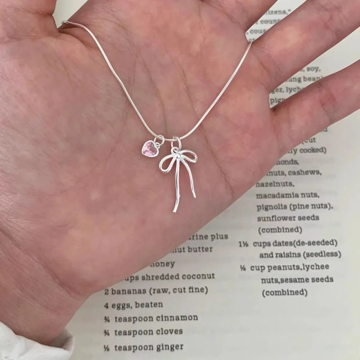 Love Zircon Bow Necklace
