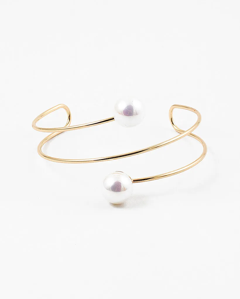 Metal Cuff with Pearls