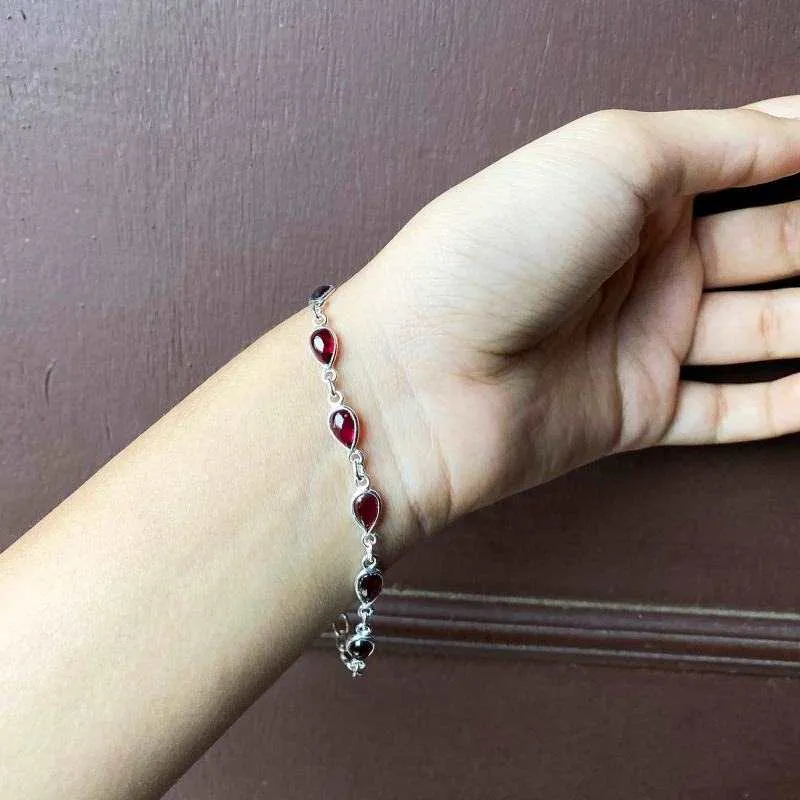Natural Pear Garnet Bracelet