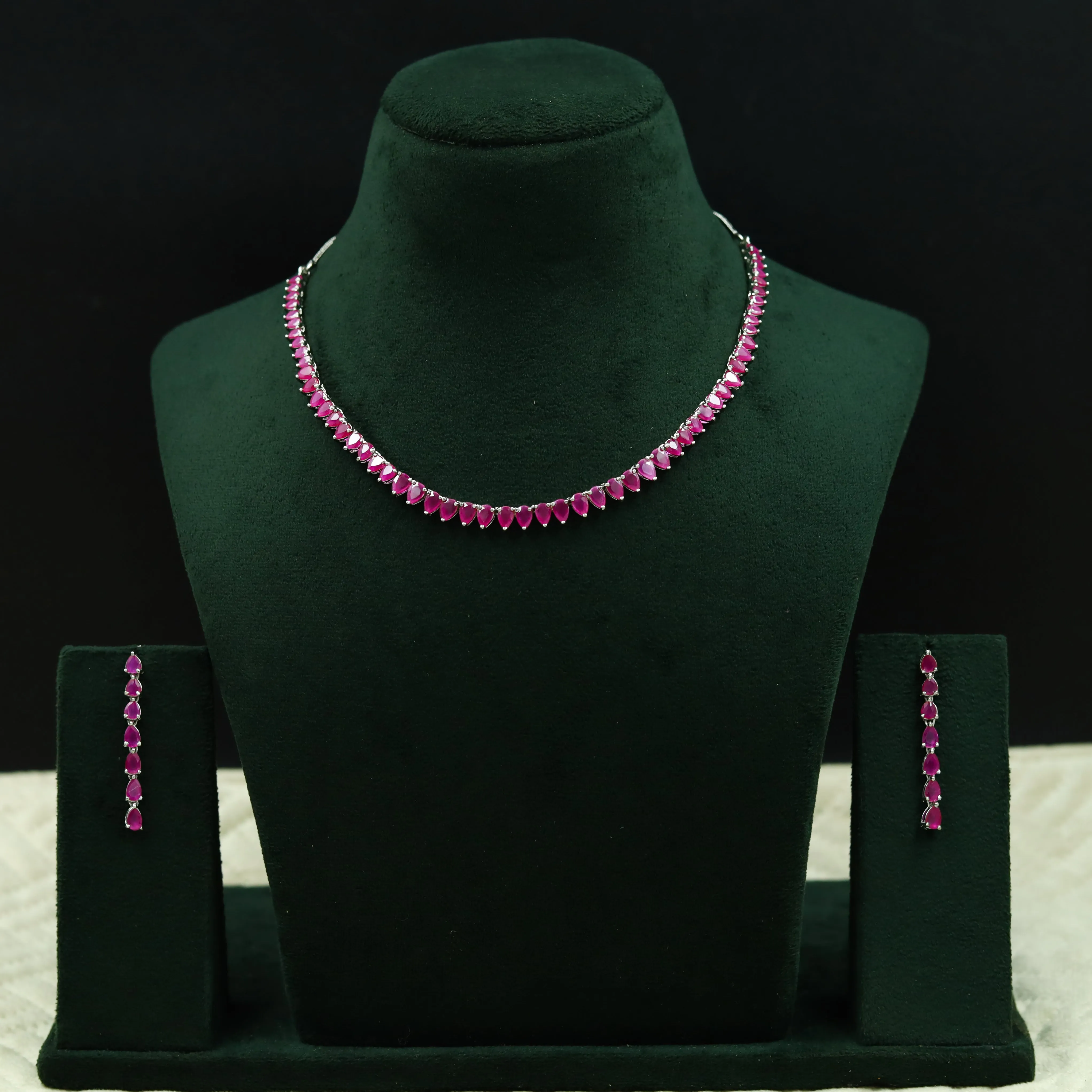 Round Neck Zircon/AD Necklace Set 12555-28
