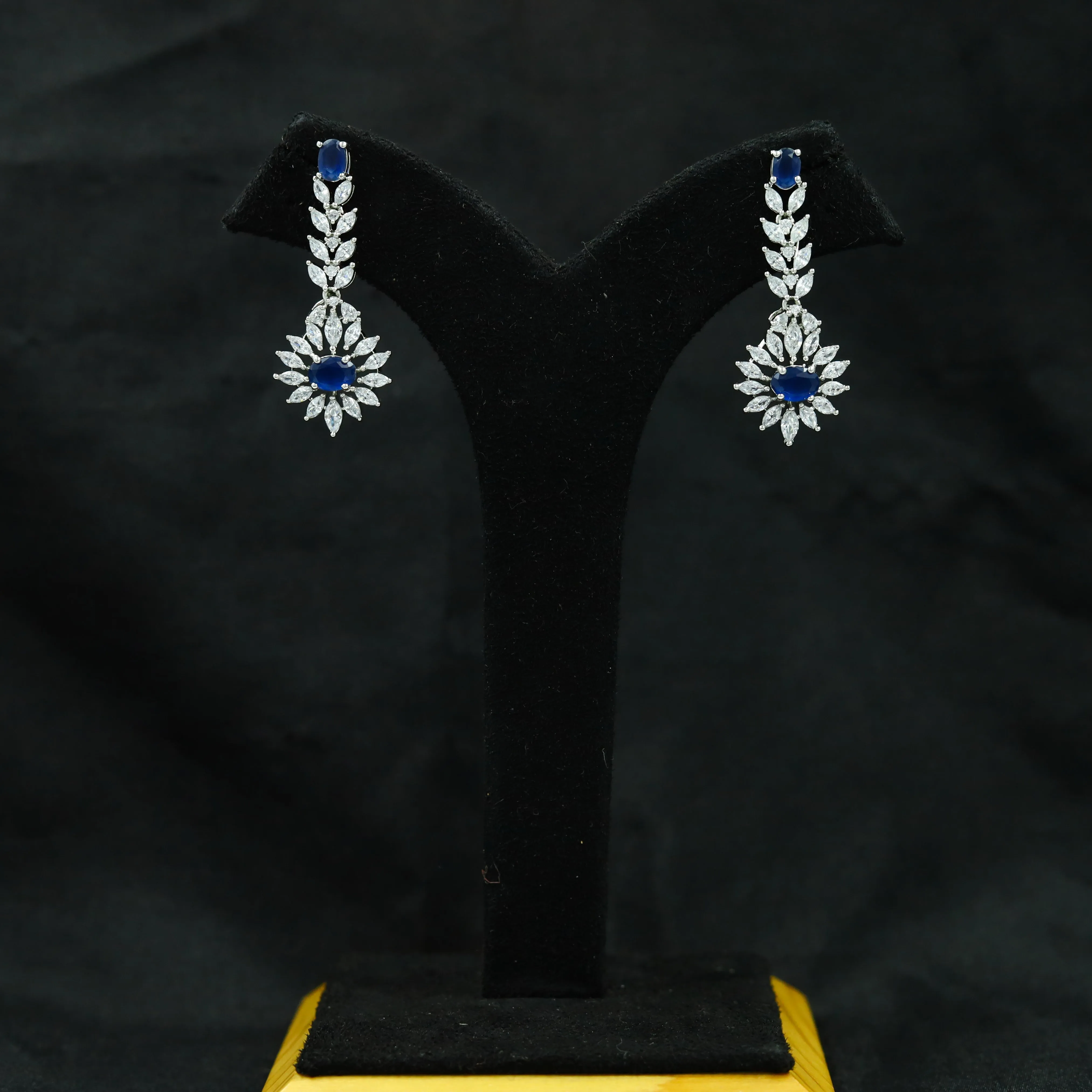 Round Neck Zircon/AD Necklace Set 12764-68